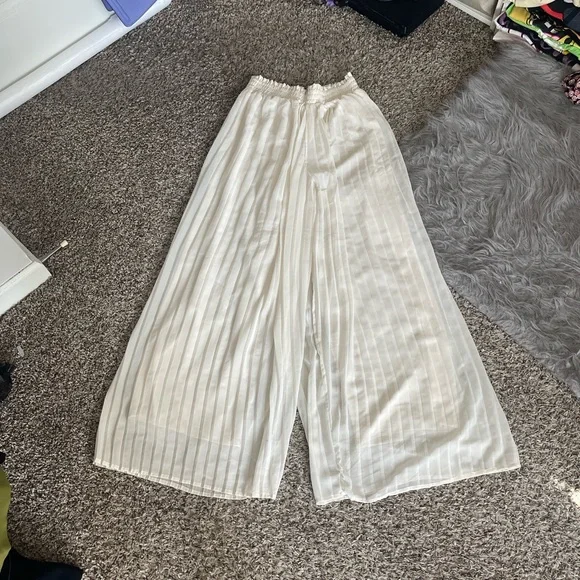 Japna Cream Pleated Extra-Wide Flowy Pants - Picture 1 of 13